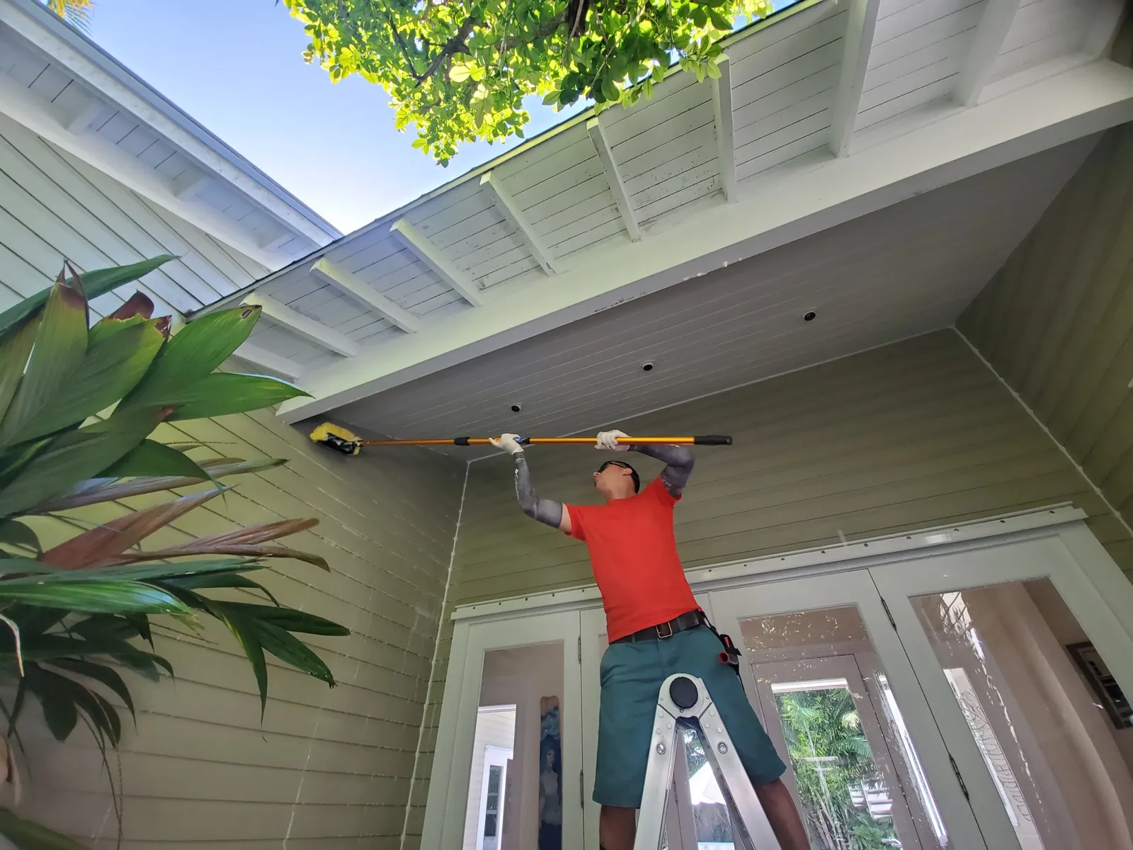 Does Pressure Washing Really Add Value to Your Florida Home? Here’s the Truth