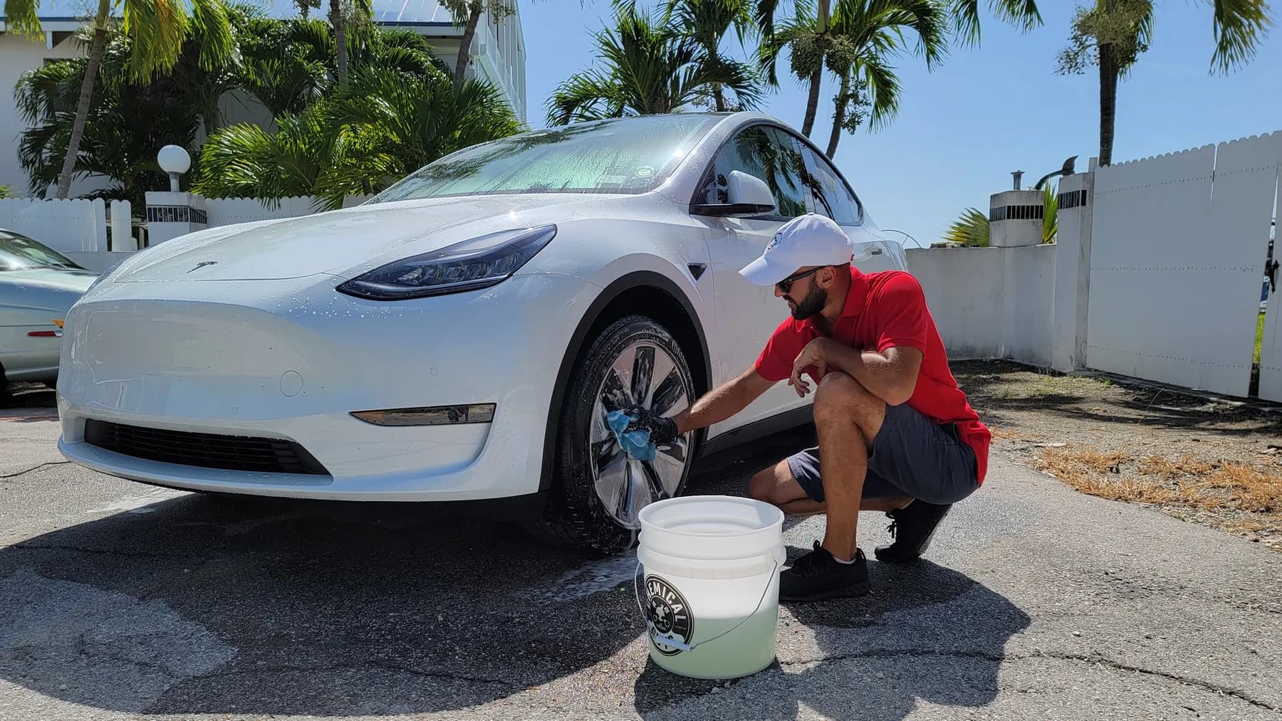 Car detailing work by Leoserve in the Florida Keys (14)