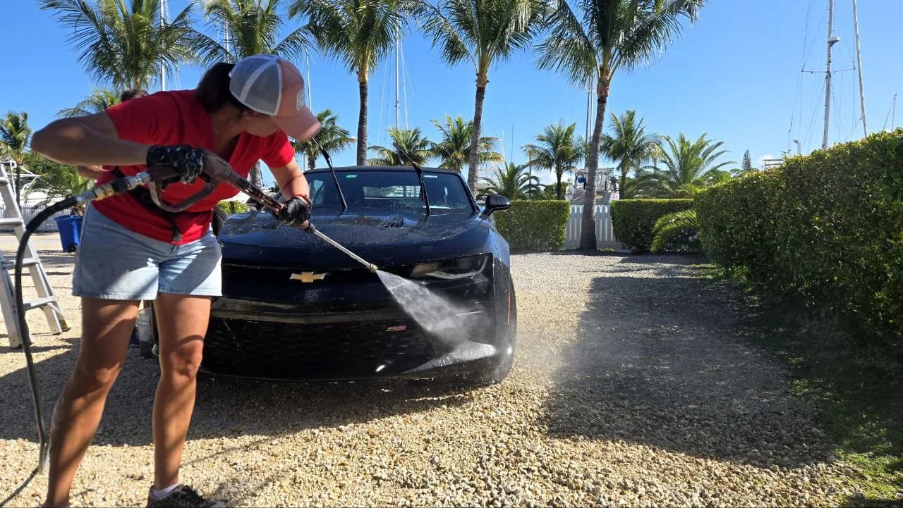 Car detailing work by Leoserve in the Florida Keys (18)
