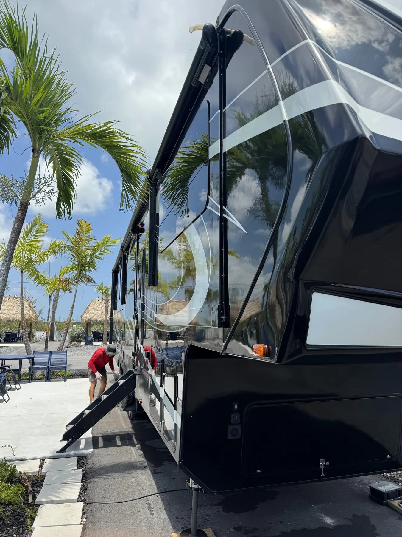 Ceramic coating work on RVs and cars by Leoserve in the Florida Keys (25)