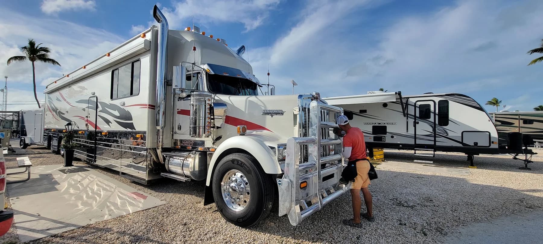Mobile RV wash and detailing work by Leoserve in the Florida Keys (6)