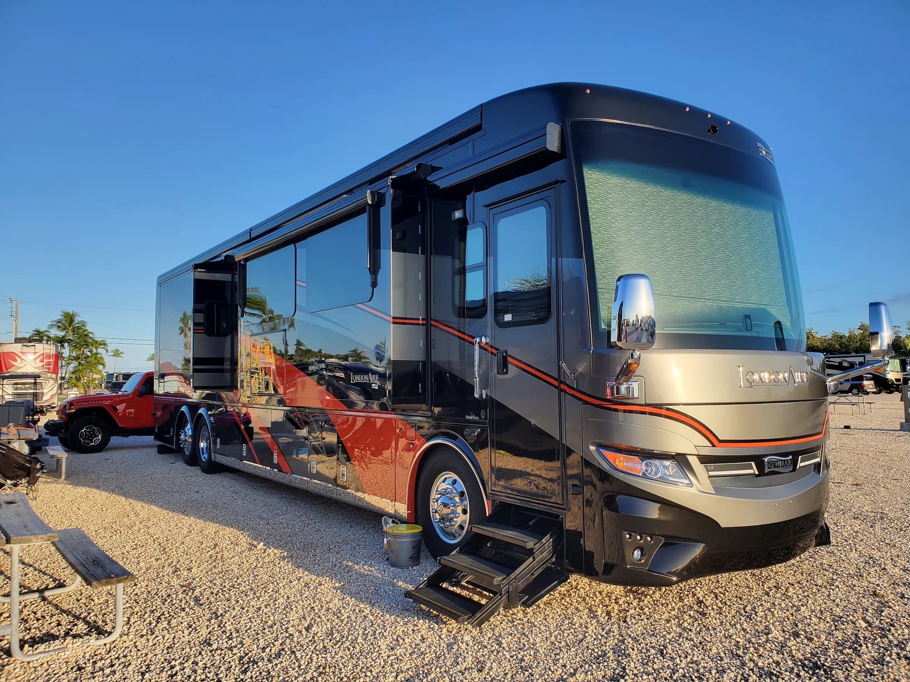 Mobile RV wash and detailing work by Leoserve in the Florida Keys (9)