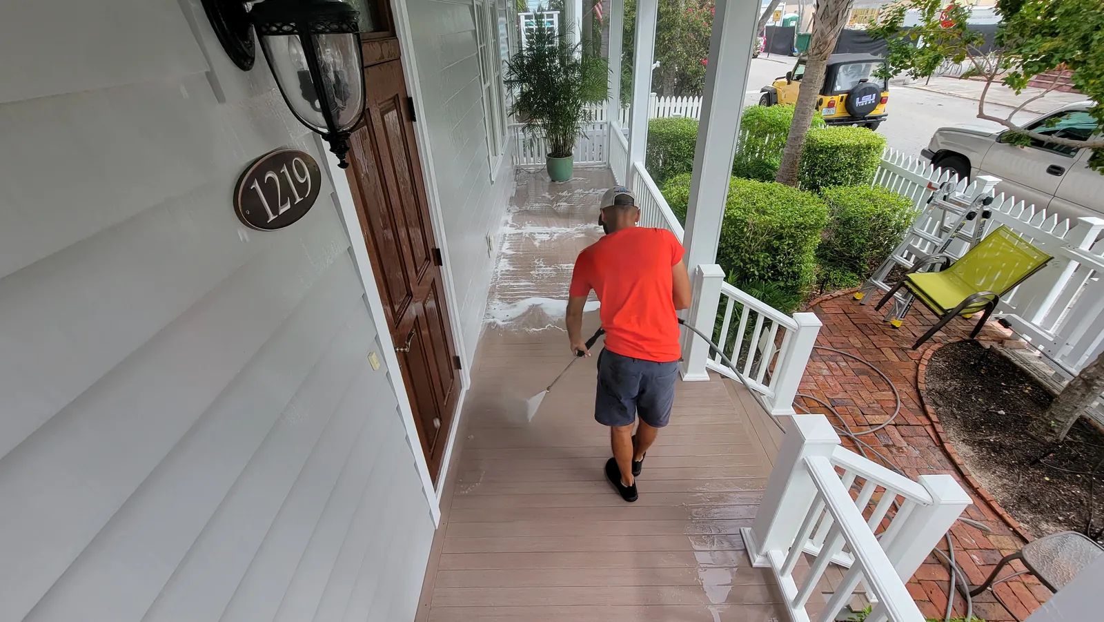 Leoserve house pressure washing