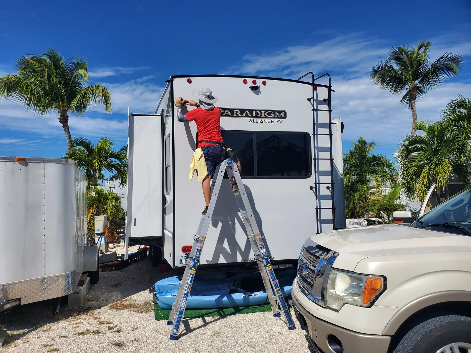 Leoservecleaning rv